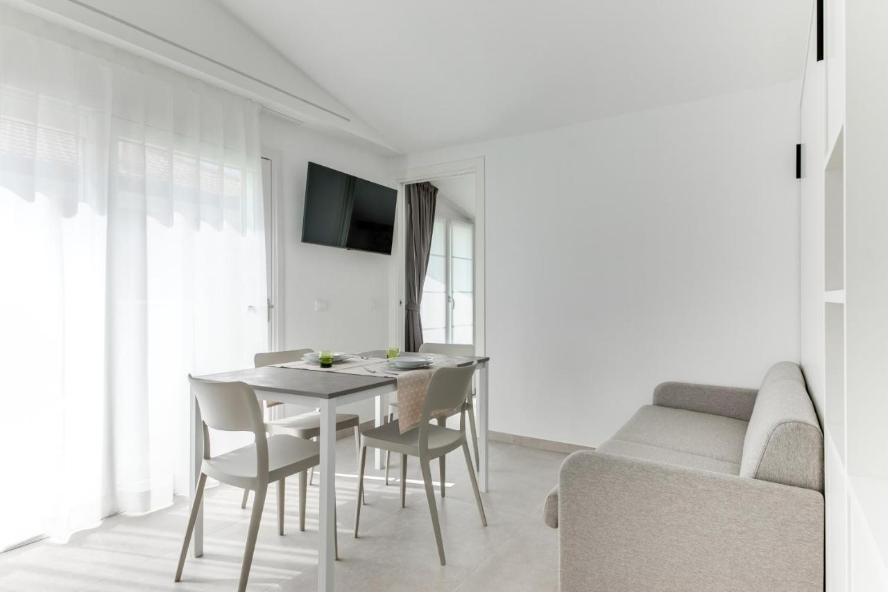 Residence Diffuso Arcobaleno Gabicce Mare Bagian luar foto